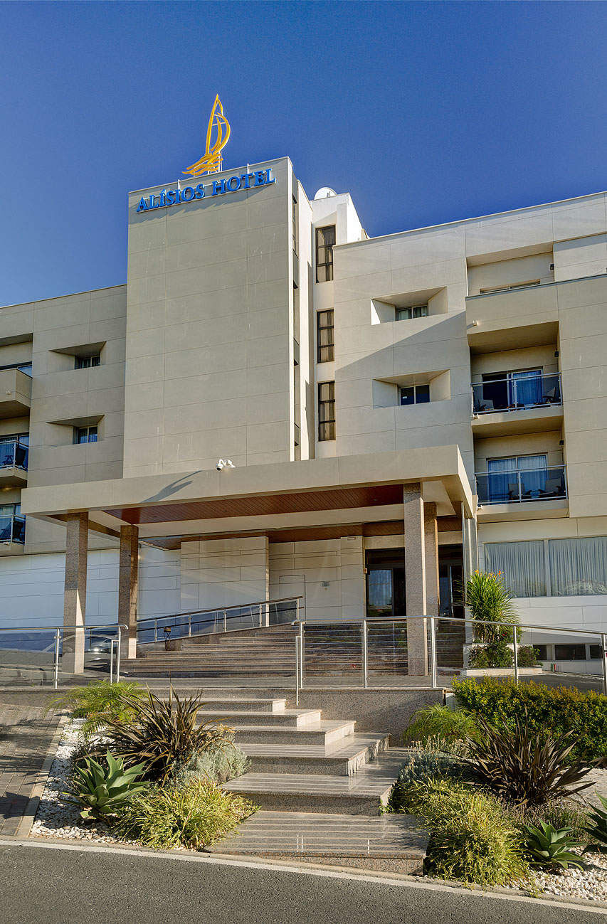 Fassade des Hotel Alísios